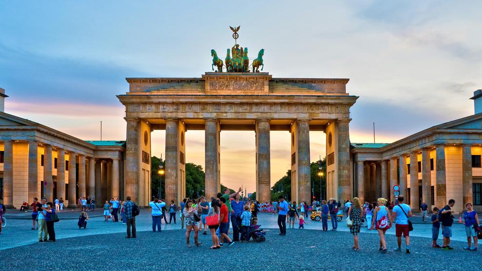 La Puerta de Brandeburgo en Berlín | Getty Images