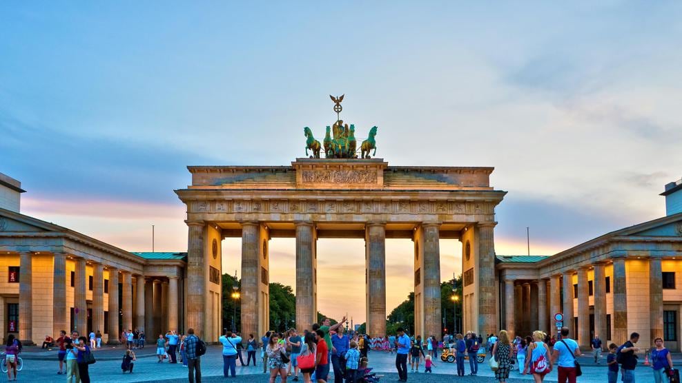 Бранденбургские ворота на закате | Getty Images